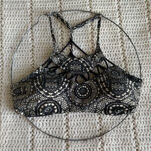TiniBikini High Neck Black & White Patterned Print Reversible Bikini Top Size M
